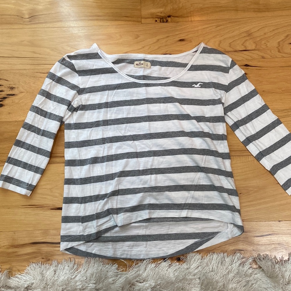 Hollister sparkly 3/4 length sleeve shirt L